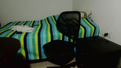 Snapshot of threesadtigers chatting on December 2024 10:43:02 PM threesadtigers online show from December 2024 10:43:02 PM