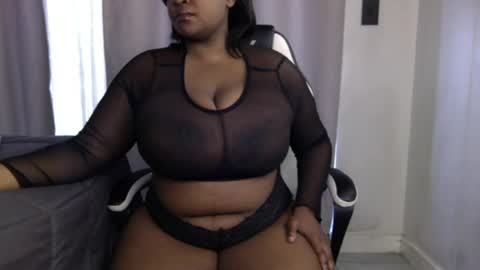 Snapshot of throatgoat2121 chatting on June 2026 09:07:02 AM throatgoat2121 online show from June 2026 09:07:02 AM