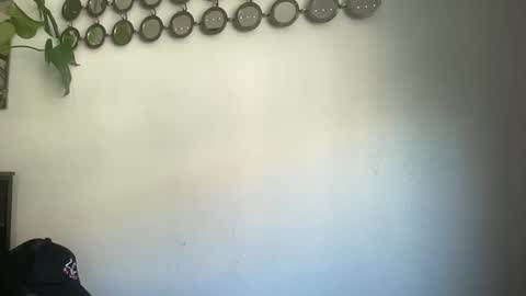 Snapshot of throatyygoat chatting on September 2025 10:24:01 PM throatyygoat online show from September 2025 10:24:01 PM