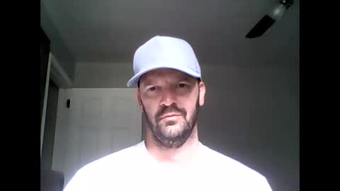 Snapshot of throbinwilliam chatting on September 2025 06:52:02 PM Throbin Williams online show from September 2025 06:52:02 PM