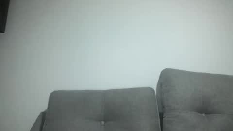 Snapshot of throwawayyourgun chatting on January 2025 05:18:01 PM Luka online show from January 2025 05:18:01 PM