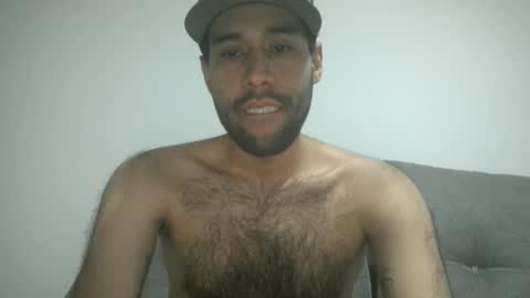 Snapshot of throwawayyourgun chatting on January 2025 03:10:01 PM Luka online show from January 2025 03:10:01 PM