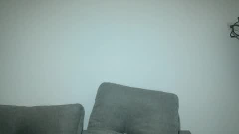 Snapshot of throwawayyourgun chatting on January 2025 06:31:01 PM Luka online show from January 2025 06:31:01 PM