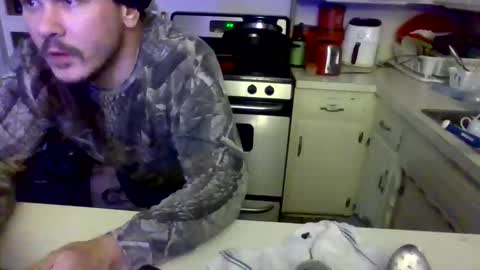 thunder8u42 online show from October 2025 07:19:02 AM