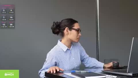 tia_j online show from March 2026 10:37:02 AM