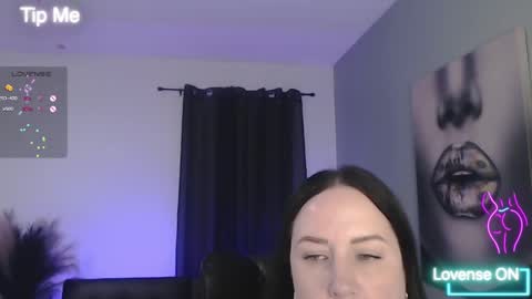 Tia Bella online show from September 2025 12:03:02 AM