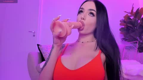 Snapshot of tiabelle chatting on October 2025 06:04:01 PM tiabelle online show from October 2025 06:04:01 PM