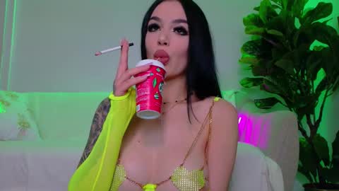 Snapshot of tiabelle chatting on November 2025 08:45:01 PM tiabelle online show from November 2025 08:45:01 PM