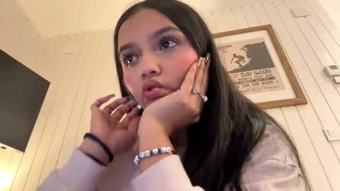 Snapshot of tianale chatting on February 2026 12:18:01 AM Tiana Le online show from February 2026 12:18:01 AM