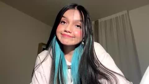 Snapshot of tianale chatting on February 2026 01:01:02 AM Tiana Le online show from February 2026 01:01:02 AM