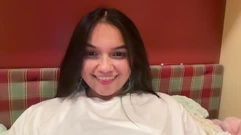 Snapshot of tianale chatting on April 2026 09:19:01 PM Tiana Le online show from April 2026 09:19:01 PM