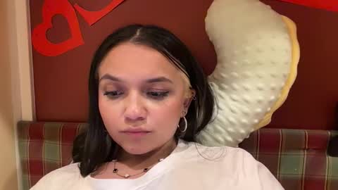 Snapshot of tianale chatting on May 2026 10:17:01 PM Tiana Le online show from May 2026 10:17:01 PM