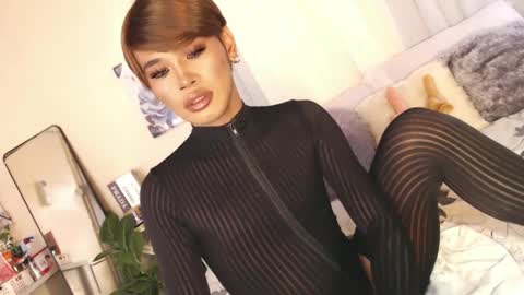 Snapshot of tiara_perezx chatting on February 2025 04:47:01 AM Sam online show from February 2025 04:47:01 AM
