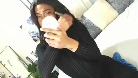 Snapshot of tiara_perezx chatting on March 2025 06:04:01 AM Sam online show from March 2025 06:04:01 AM
