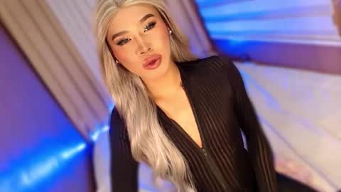 Snapshot of tiara_perezx chatting on September 2025 06:02:02 PM Sam online show from September 2025 06:02:02 PM