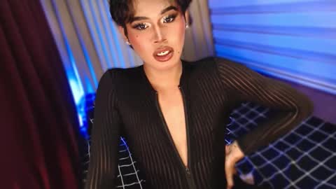 Sam online show from November 2025 08:18:01 PM