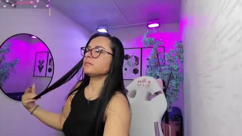 Tiara  online show from February 2026 03:21:01 AM