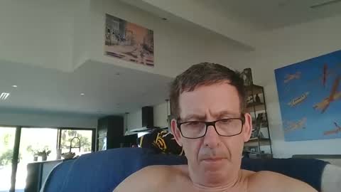 JustMe online show from January 2025 07:10:02 PM