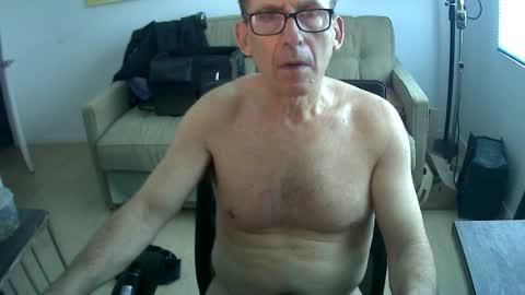 JustMe online show from July 2026 01:26:02 PM