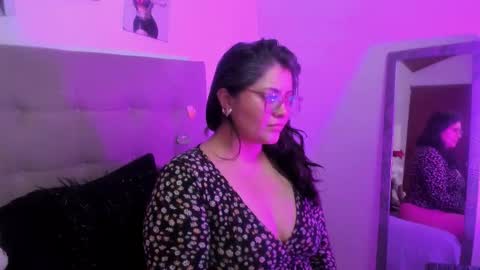 Tiff Luxx online show from March 2026 01:38:02 PM