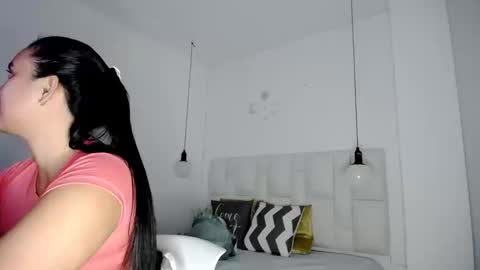 tiffany online show from September 2025 08:08:01 PM