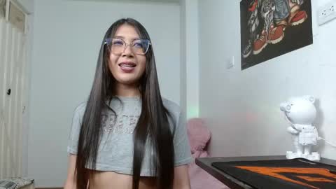 Tifanny online show from October 2025 03:56:02 PM