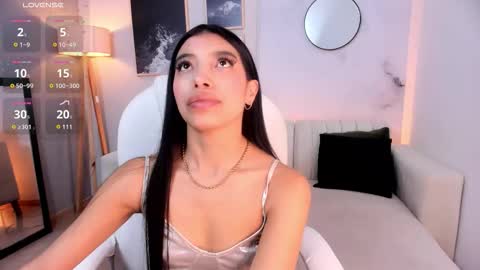 tiffany_low online show from March 2026 01:57:02 PM