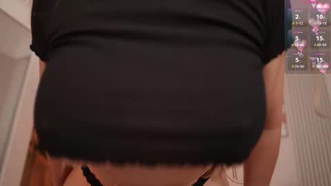 Tiffany online show from October 2025 03:34:01 PM