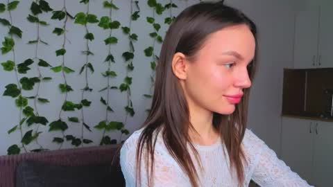 Tiffany online show from March 2026 12:27:02 PM