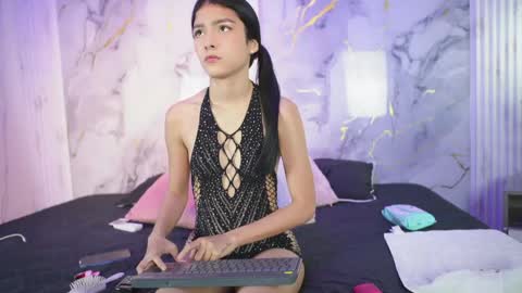 tiffany_yi online show from June 2026 01:24:01 PM