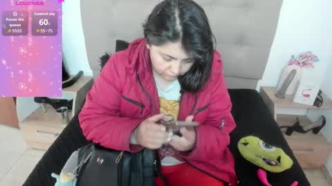 Snapshot of tiffanyamazing chatting on September 2025 12:19:01 PM TiffanyAmazing online show from September 2025 12:19:01 PM