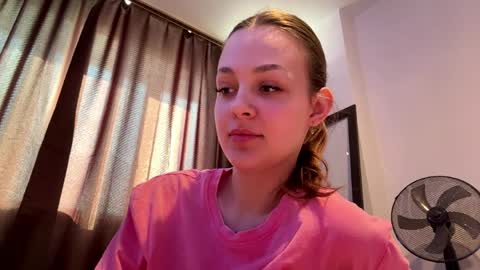 Snapshot of tiffanydziewanowski chatting on April 2026 07:20:02 AM Tiffany online show from April 2026 07:20:02 AM