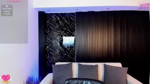 tiffanyhoustton online show from March 2026 11:47:02 AM