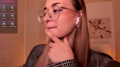 Tiffany online show from October 2025 01:42:02 PM