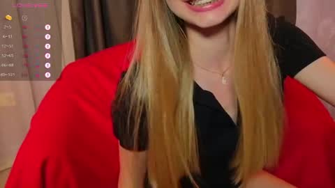 Snapshot of tiffanyhunt chatting on June 2026 03:05:02 PM Tiffany online show from June 2026 03:05:02 PM