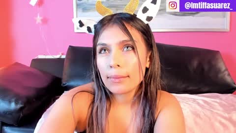 Snapshot of tiffanysuarez_ chatting on January 2025 01:41:02 PM Stefany Suarez online show from January 2025 01:41:02 PM