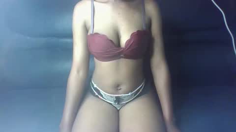 Snapshot of tiffyblue chatting on May 2026 01:46:01 AM Tiffyblue online show from May 2026 01:46:01 AM