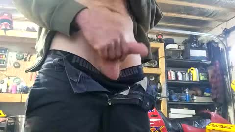 Tigars36 online show from December 2025 07:42:02 PM