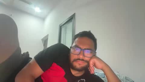 Snapshot of tigertinku chatting on June 2026 05:27:02 PM tigertinku online show from June 2026 05:27:02 PM