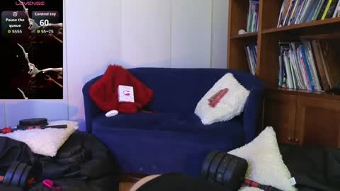 Snapshot of tightncuteass chatting on April 2026 06:53:02 PM Camilo online show from April 2026 06:53:02 PM
