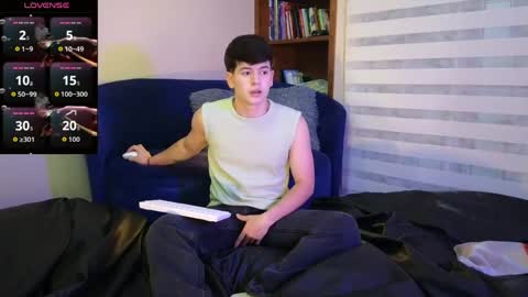 Snapshot of tightncuteass chatting on May 2026 11:32:01 PM Camilo online show from May 2026 11:32:01 PM