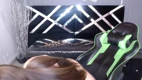 Tiina  online show from January 2025 04:49:02 PM