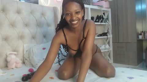 Tilly online show from December 2025 06:59:02 PM