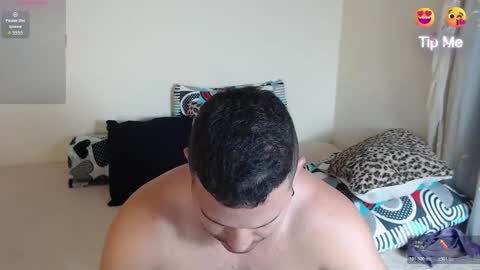 Timothy and Santy online show from November 2025 08:41:02 PM