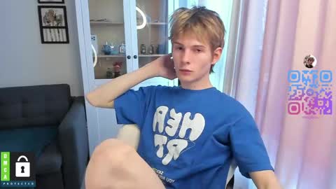 Snapshot of tim_milll chatting on May 2026 06:18:02 AM Tim online show from May 2026 06:18:02 AM