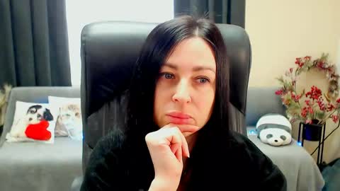Luisa online show from April 2026 07:58:01 AM
