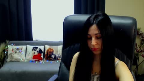 Snapshot of timeparadice chatting on June 2026 07:50:02 AM Luisa online show from June 2026 07:50:02 AM