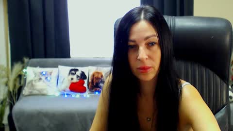 Snapshot of timeparadice chatting on August 2026 08:06:01 AM Luisa online show from August 2026 08:06:01 AM