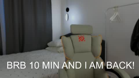 Mia online show from March 2026 02:00:01 PM