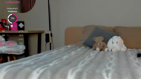 Snapshot of tina__bestie chatting on December 2024 08:45:02 AM Tina online show from December 2024 08:45:02 AM